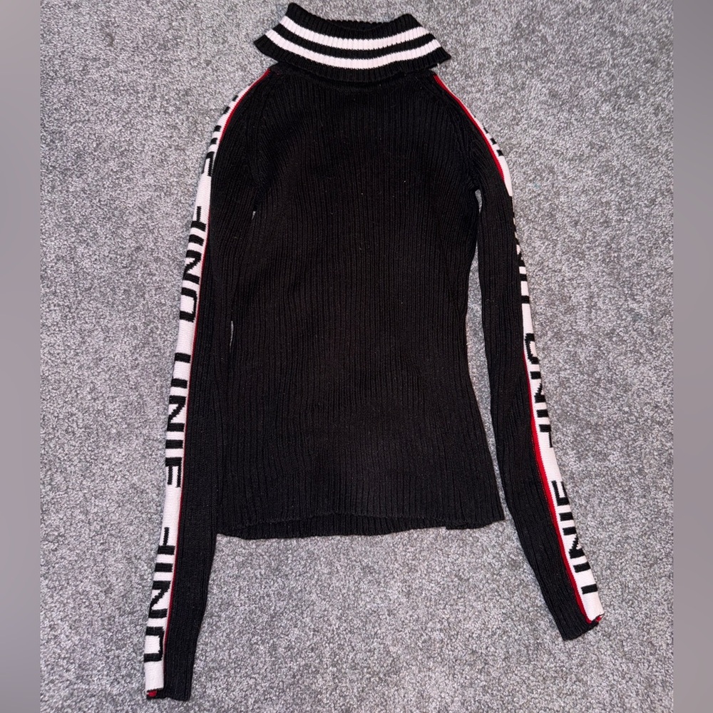 UNIF Turtle Neck Sweater Top